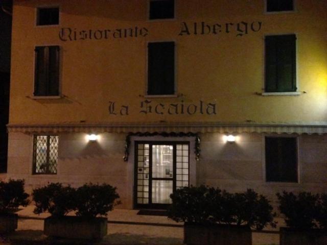 Albergo Ristorante La Scaiola Nuvolera Kültér fotó
